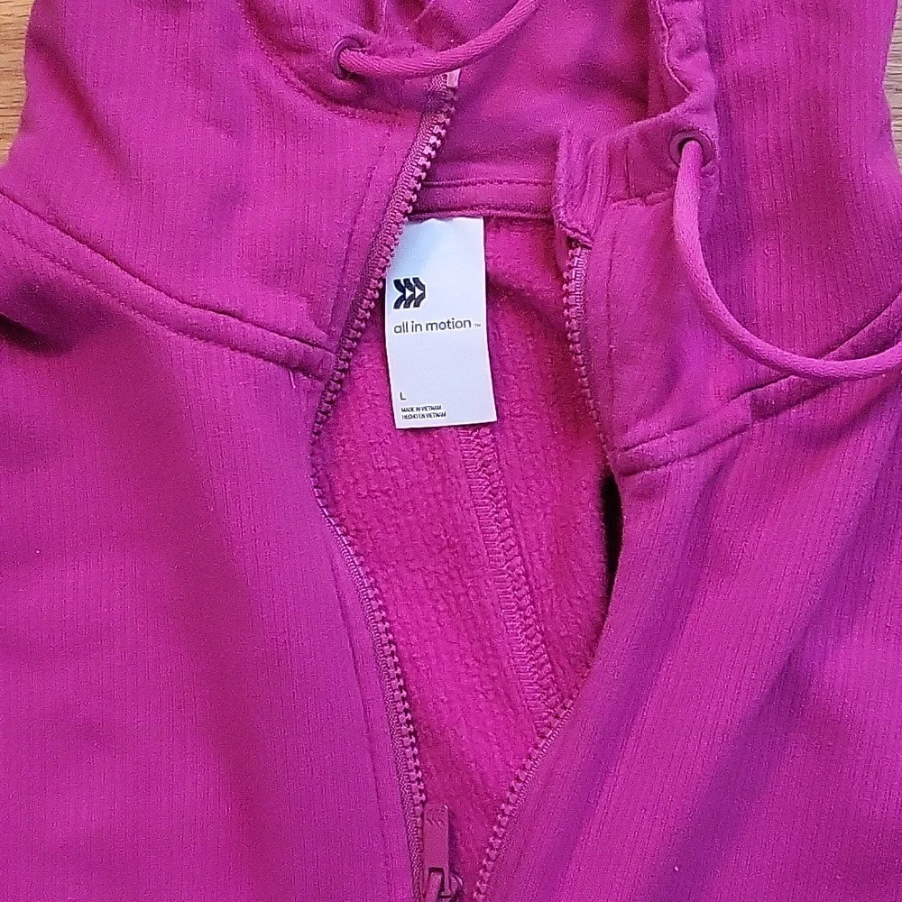 Target activewear jacket - Picture 2 of 3